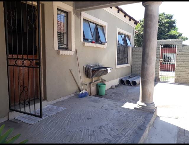 3 BEDROOM HOUSE FOR SALE IN RUSTENBURG NORTH